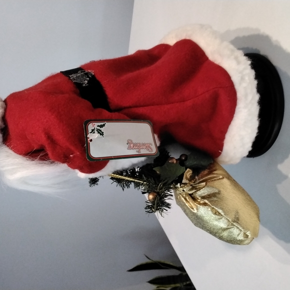 18" Santa - Picture 6 of 7